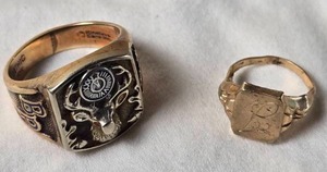 lot 51 image: Vintage 10K Gold Signet Ring Pair - 8g