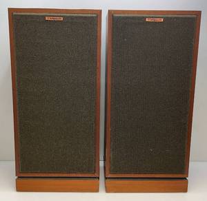 Est. 1,800.00 - $2,500.00 Klipsche Forte OO Speakers Vintage 1985 USA Nice Condition (Some Scratches Present On Wood)