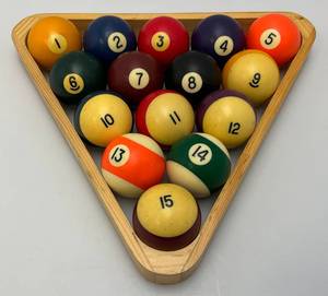 lot 11 image: Vintage Pool Ball Set With Pool Rack