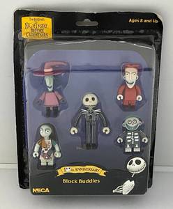 lot 51 image: Disneys 10th Anniversary Tim Burtons A Nightmare Before Christmas NECA Brand Block Buddies 5X Mini Figure PVC Set (New Old Stock)