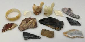 lot 138 image: Misc. Rock Slices, Stone Animals, Bracelet & More