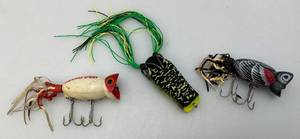 lot 190 image: Vintage Bass Fishing Lures Including Frog And More