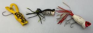 lot 192 image: Vintage Bass Fishing Lures Including Frog And More