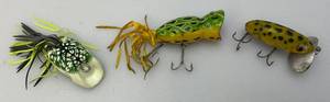 lot 194 image: Vintage Bass Fishing Lures Including Frog And More