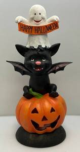 lot 249 image: 27 34 Halloween Light Up Figurine (One wing well repaired)