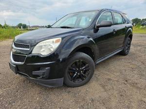 lot 8 image: 2012 Chevy Equinox