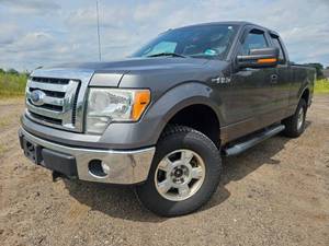 lot 9 image: 2011 Ford F-150 Coyote