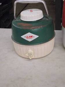lot 341 image: Vintage Coleman Cooler