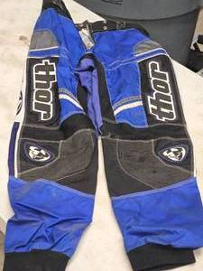lot 363 image: Thor Motorcross Riding Pants Size 32