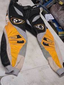 lot 366 image: Thor Motorcross Riding Pants Size 28