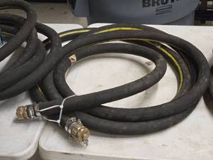 lot 401 image: Hydraulic Hose with End Caps