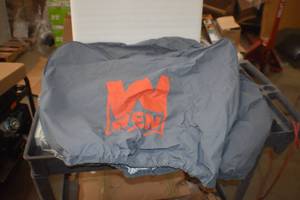 lot 12 image: Generator Cover