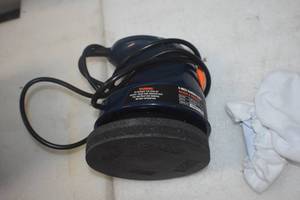lot 16 image: WEN 6010 6-inch Random Orbit Waxer  Polisher