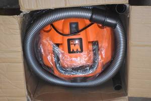 lot 56 image: WEN VC4710 10-Amp 5-Gallon Portable HEPA WetDry Shop Vacuum and Blower with 0.3-Micron Filter, Hose, and Accessories
