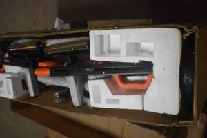lot 62 image: WEN MSA330 Collapsible Rolling Miter Saw Stand with 3 Onboard Outlets