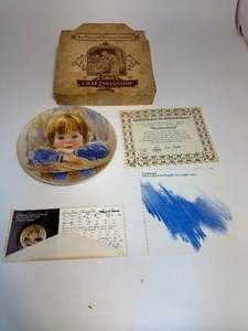 lot 7 image: 1985 Frances Hook Collectors Plate Daydreaming