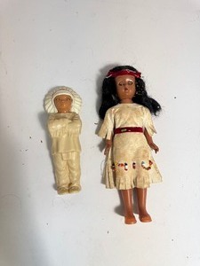lot 88 image: Vintage Native American Dolls