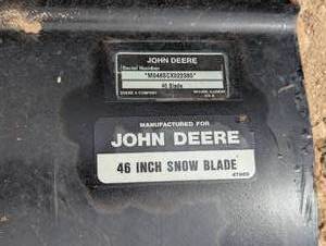 lot 18 image: John Deere 46 Snow Plow