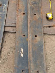 lot 22 image: 10ft Heavy Duty Bucket Blade (2-5 sections)
