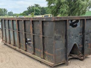 lot 12 image: 30 Yard Black Roll Off Dumpster - 20 Cable Pull - Standard Rail - Rough Shape