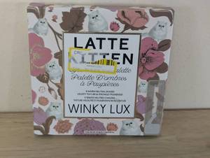 lot 58 image: Winky Lux LATTE KITTEN Eyeshadow Palette