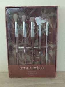 lot 37 image: Sonia Kashuk Limited Edition Eye Makeup Brush Set - 5pc