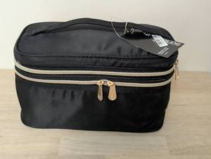 lot 90 image: Sonia Kashuk Double Zip Train Case Makeup Bag - Black