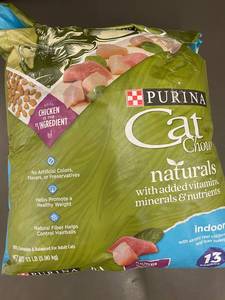 lot 36 image: Purina Cat Chow Naturals Indoor Cat Food, 13 lb Bag