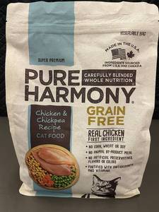 lot 49 image: Pure Harmony Grain Free Cat Food, Chicken & Chickpea, 48 oz