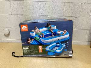 lot 445 image: Ozark Trail Big 6-Person Inflatable Island
