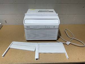 lot 49 image: Midea 12,000 BTU Smart Inverter Air Conditioner Window Unit