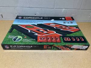 lot 259 image: NFL 2x3 Cornhole Cincinnati Bengals Set