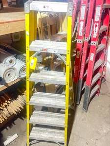 lot 345 image: 6 Titan Fiberglass Double Step Ladder