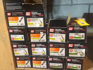 lot 363 image: Grip Tite Framing Nails, 2830 degree