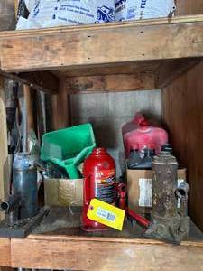 lot 390 image: Bottle Jacks and Floor Dry