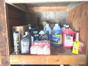 lot 389 image: Fluids