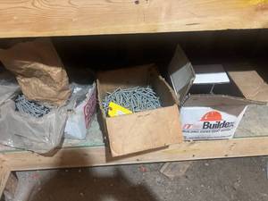 lot 322 image: Misc fasteners