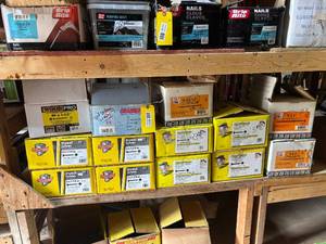 lot 366 image: Drywall Screws