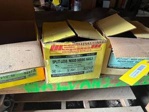 lot 368 image: Wood Siding Nails