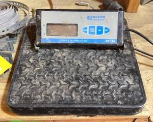 lot 312 image: 150 Pound Digital Scale