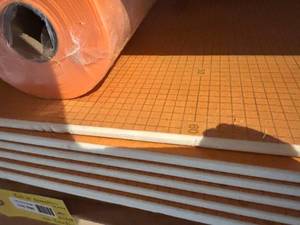 lot 560 image: Schlutter Tile Boards and accessories