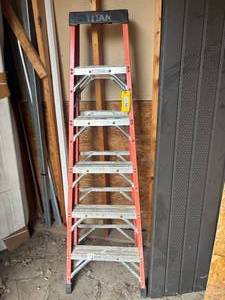 lot 575 image: 6 Titan Step Ladder