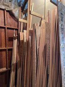 lot 588 image: Oak Molding