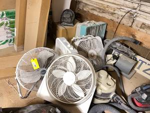 lot 604 image: Craftsman Shop Vac and Fans