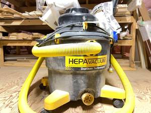 lot 601 image: Hepa Vacuum
