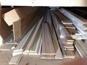 lot 617 image: Finished and Unfinished Moulding