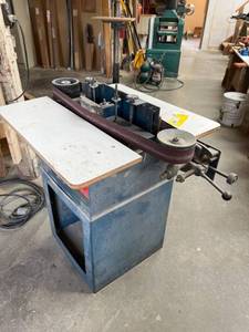 lot 13 image: Acme Model 1736 Industrial Edge Belt Sander with Extra Belts