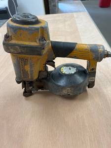 lot 35 image: Stanley Bostitch Ridge Runner Pneumatic Coil Nailer