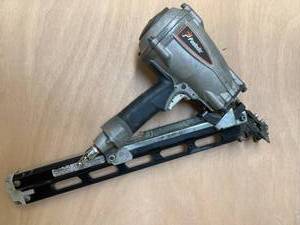 lot 43 image: Paslode F250S-PP Pneumatic Nail Gun for Framing