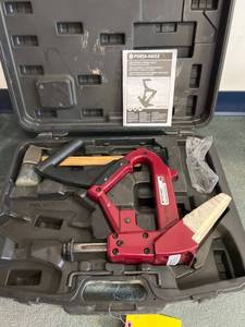 lot 62 image: Porta-Nails 16GA Manual Flooring Nailer Model 402A with Case